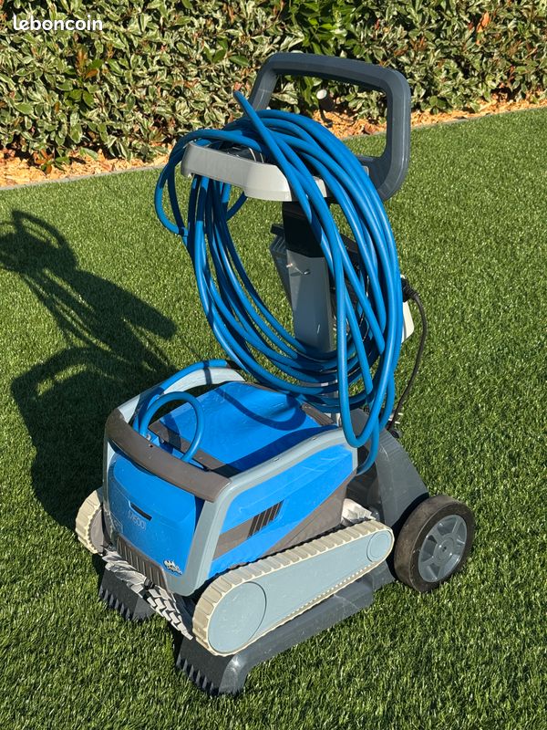 Robot de piscine Dolphin Supreme M600 Pro (image 8)