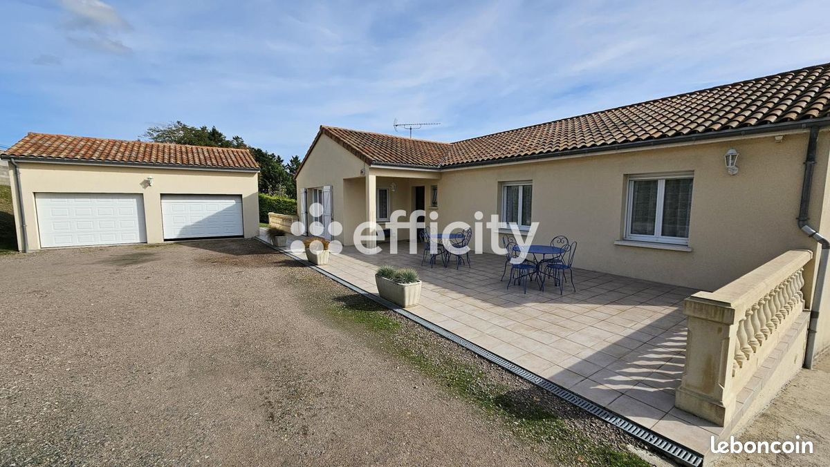 Maison 8 pièces 202 m² · à Naintré · 202 m² · 279 000 €