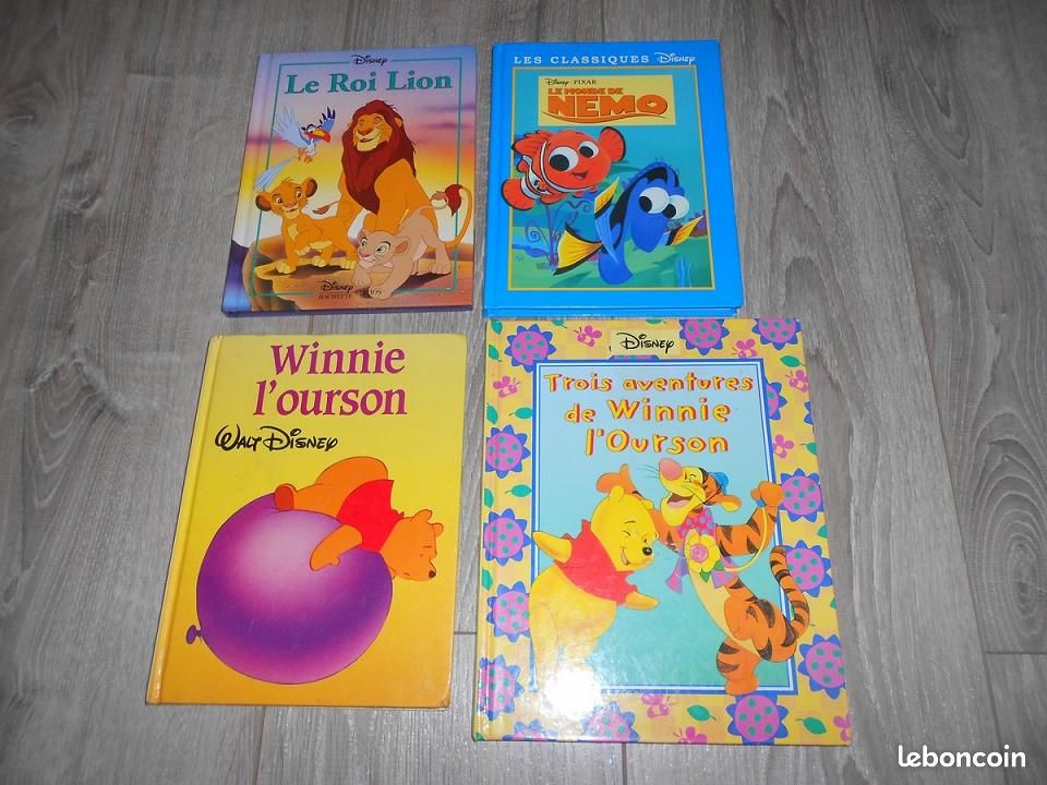 Lot 4 livres « grands classiques disney » (image 1)
