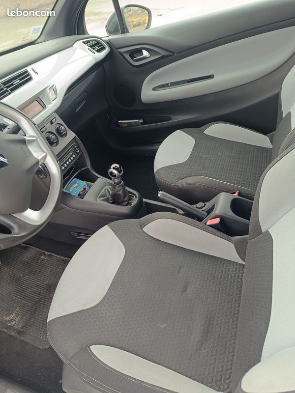 Citroen ds3 cabriolet (image 3)