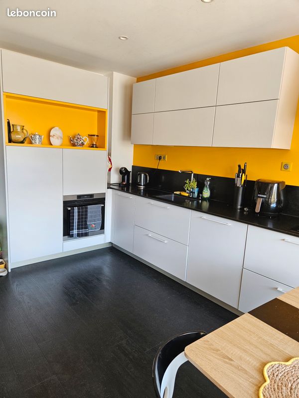 Appartement 5 pièces 100 m² · à Annecy · 100 m² · 2 020 €/mois