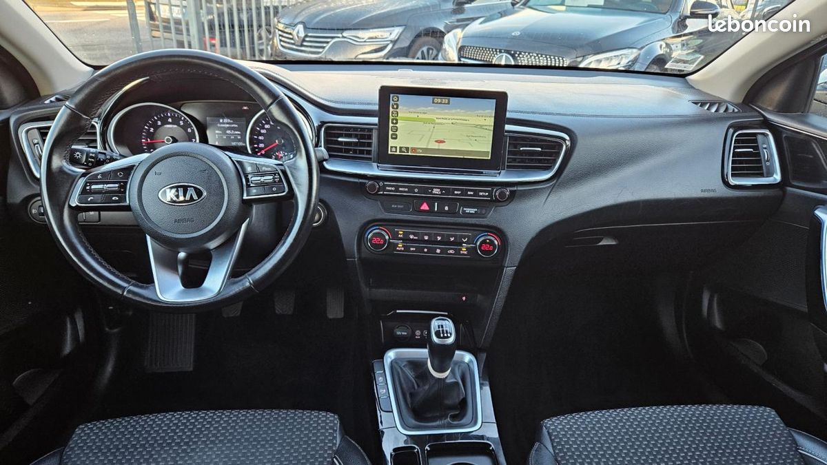 Kia Cee'd BUSINESS 1.0 T-GDI 100 ch ISG Active Business (image 10)