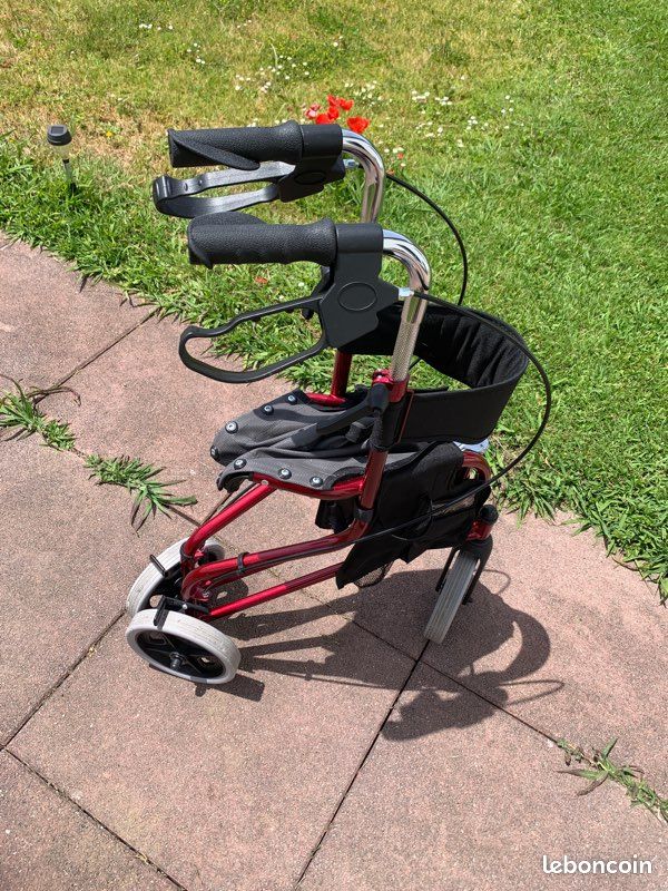 Déambulateur 3 roues, pliable (image 1)