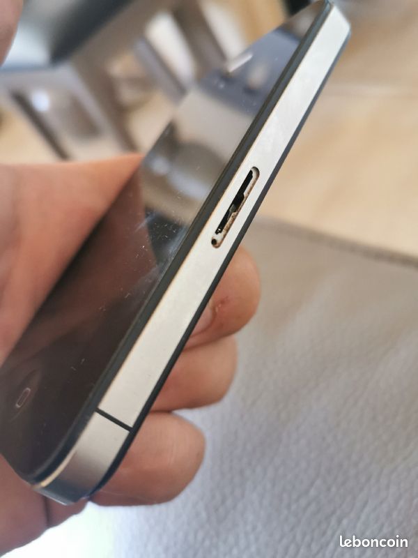 IPhone d'origine A1332 pour pièces vendu tel que sur les photos (image 6)