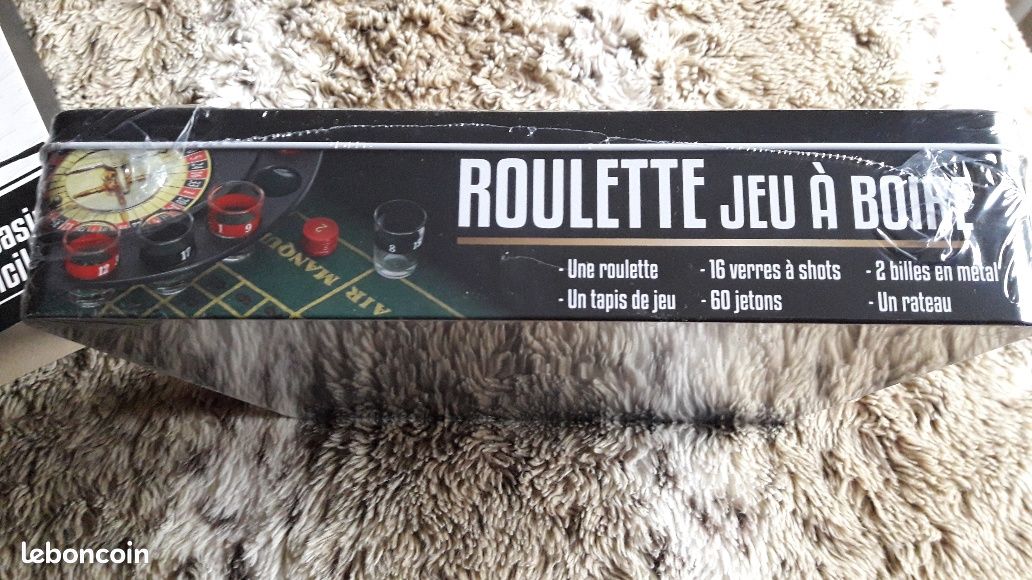Jeu de roulette avec 16 verres à shot Neuf (image 4)