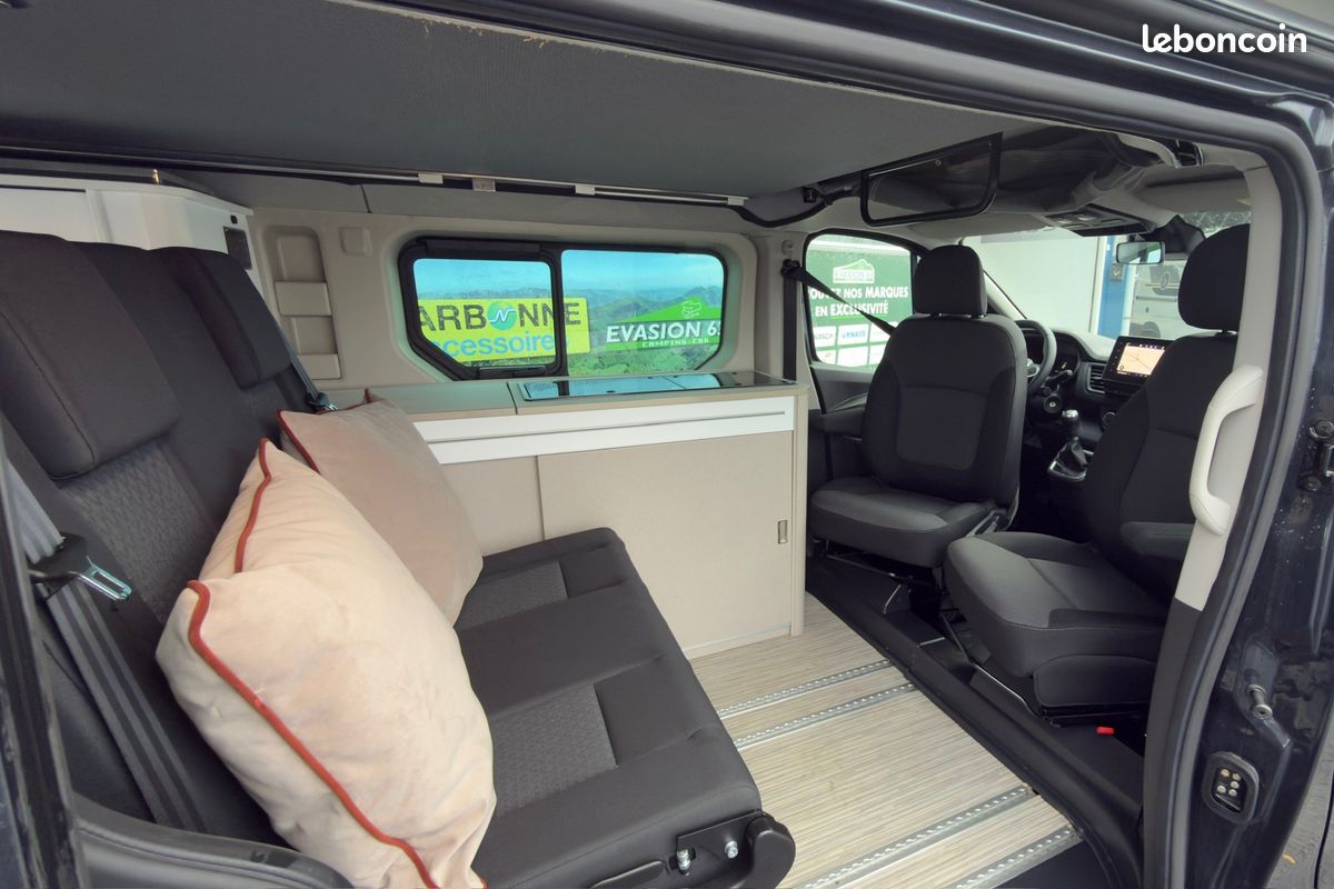 VAN BURSTNER PLAYA C 500 LIMITED / 2.0l dCi 150cv / Lit banquette + Toit relevable (image 2)