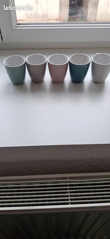 Tasses (image 1)