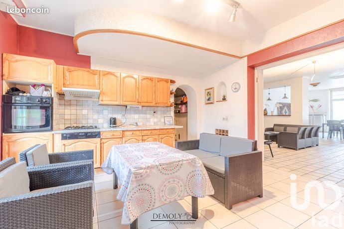 Appartement 6 pièces 161 m²