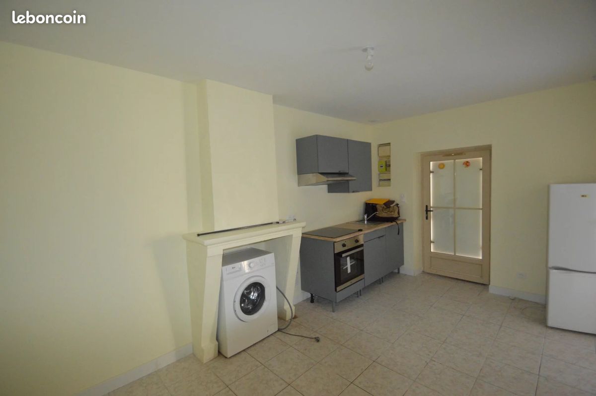 Appartement 2 pièces 30 m² · à Écommoy · 30 m² · 500 €/mois