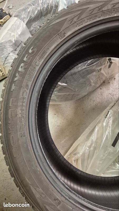 2 pneu 275/45/20 hivee (image 2)