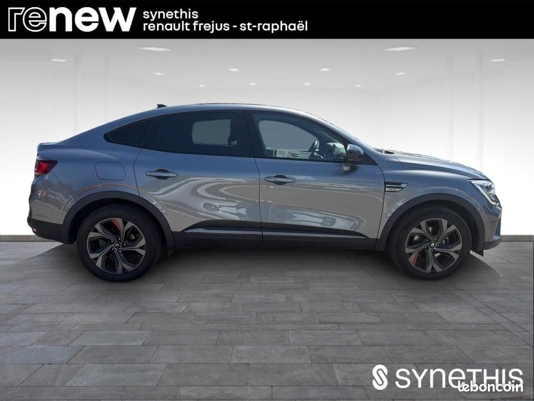 Renault Arkana E-Tech 145 - 21B R.S. Line (image 12)