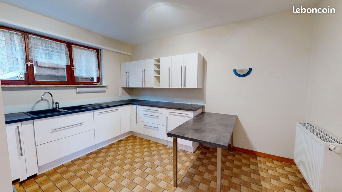 Appartement 4 pièces 121 m² · à Dorlisheim · 121 m² · 970 €