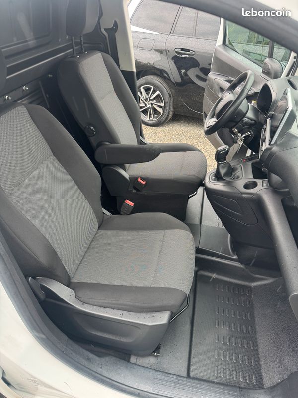 CITROEN BERLINGO BlueHDI 100 (image 6)