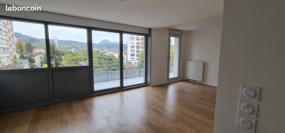 Appartement 3 pièces 82 m² · à Clermont-Ferrand · 82 m² · 997 €/mois