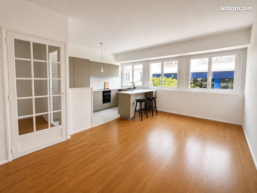 Immeuble 9 pièces 200 m² · à La Roche-sur-Yon · 200 m² · 340 000 €