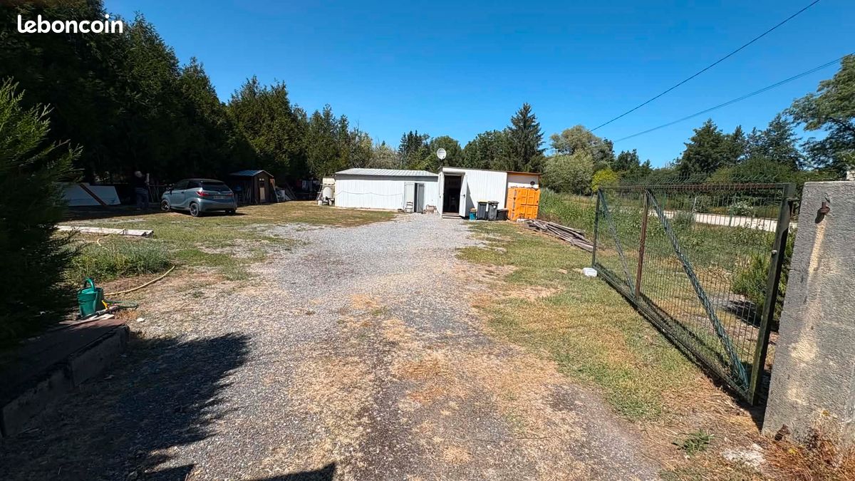 Terrain à bâtir · à La Neuville-aux-Bois · 25 000 €