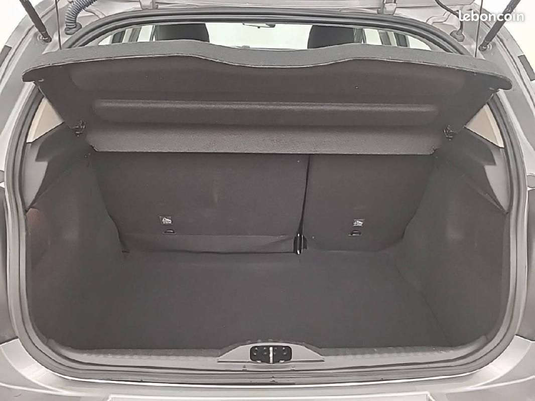 Citroën C3 PureTech 83 S&S BVM5 - YOU (image 6)