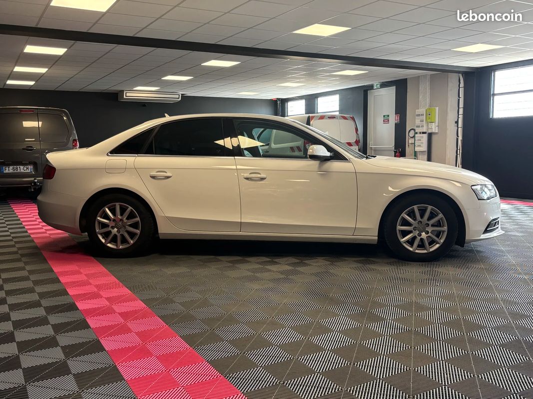 Audi A4 Attraction (image 4)