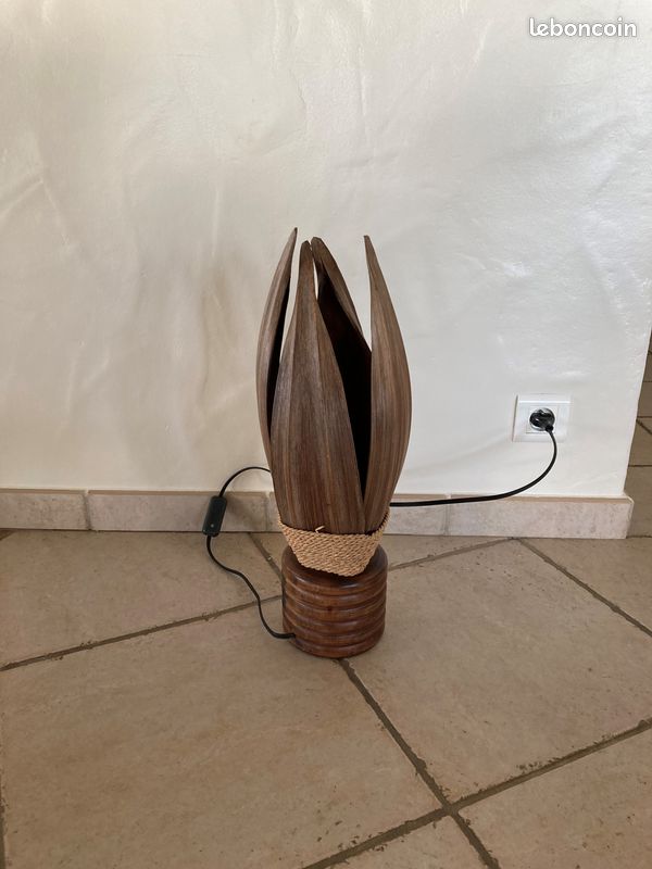 Lampe à poser « palme » en bois exotique et corde (image 1)