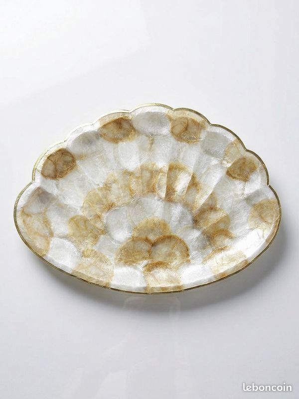 Grand plateau ou vide poche coquillage en nacre de capiz et laiton vintage (image 1)