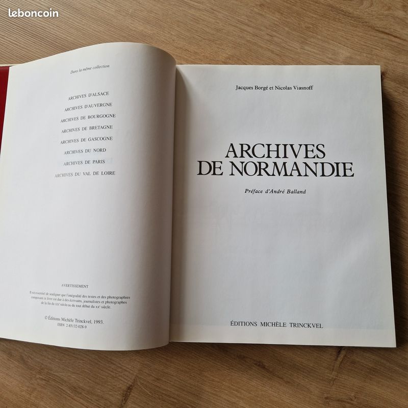 Mon très grand livre d'éveil | Le monde des couleurs - little cecile