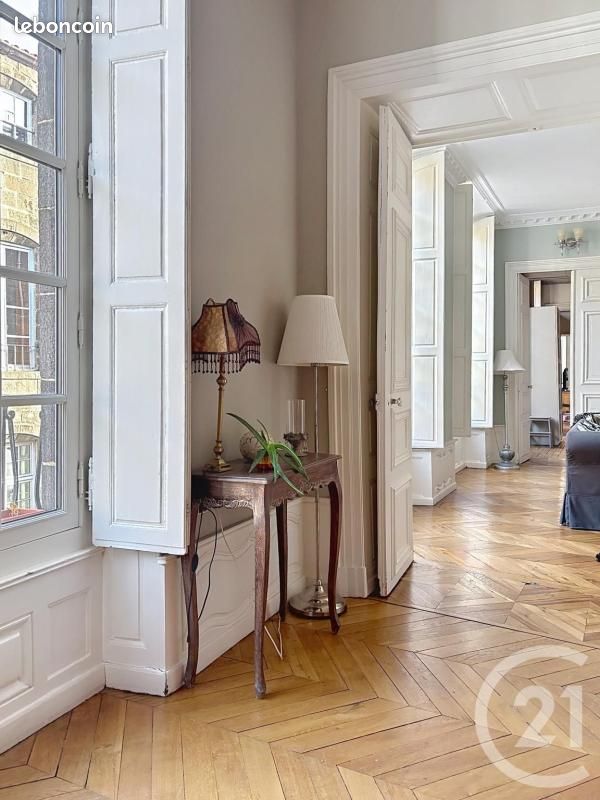 Appartement 6 pièces 195 m² · à Riom · 195 m² · 349 000 €