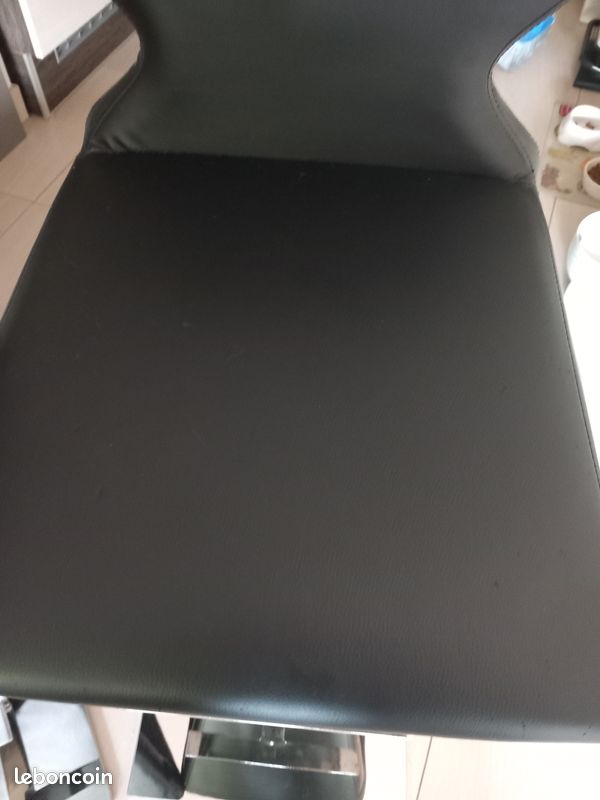 Chaises de bar noir design (image 6)