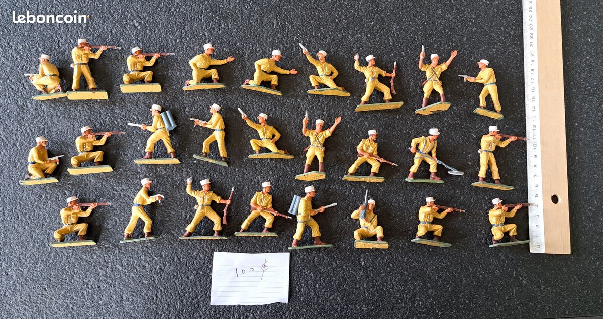 Figurine Ancienne Plastique France Légion Étrangère - Soldat Avec Radio, N°60, Starlux - Occasion
