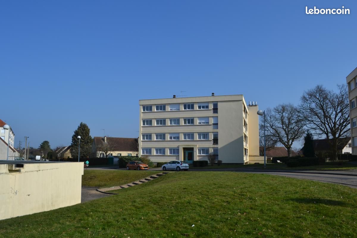 Appartement 4 pièces 77 m² · à Dompierre-sur-Besbre · 77 m² · 618 €/mois