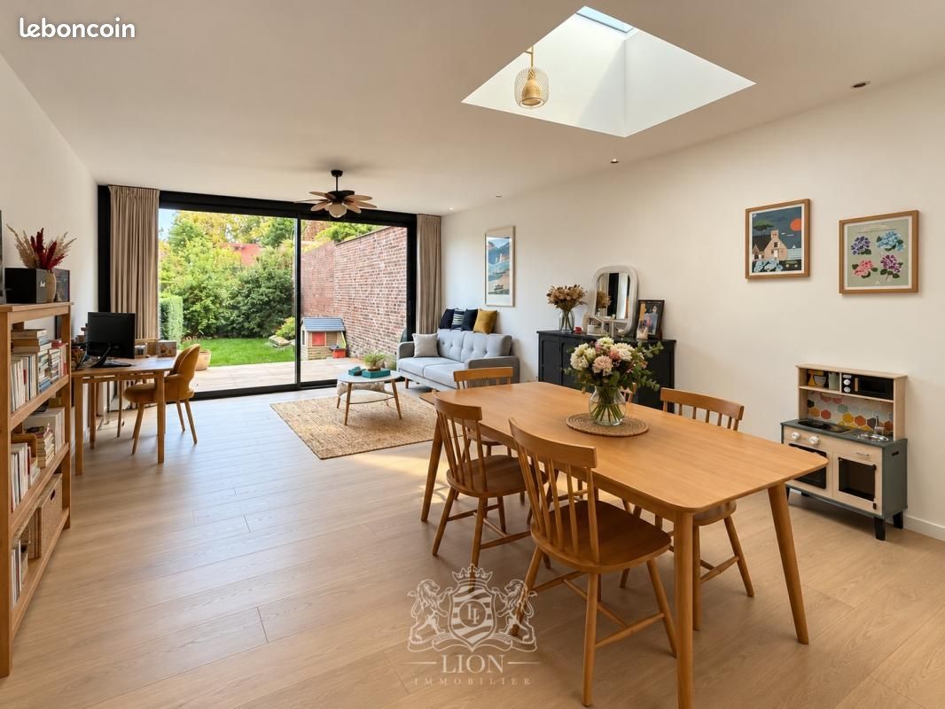 Maison 5 pièces 118 m² · à Villeneuve-d'Ascq · 118 m² · 1 876 €/mois