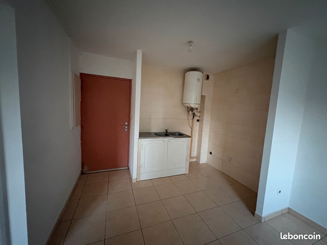 Appartement 2 pièces 40 m² · à Saint-Denis · 40 m² · 690 €/mois