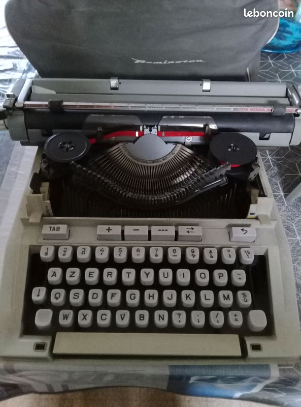 Machine a écrire remington japy sb93 (image 2)
