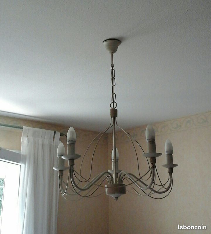 Lustre (image 1)