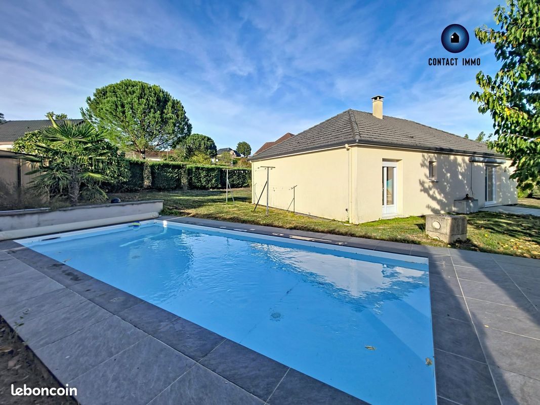 Maison 4 pièces 100 m² · à Saint-Pantaléon-de-Larche · 100 m² · 255 000 €