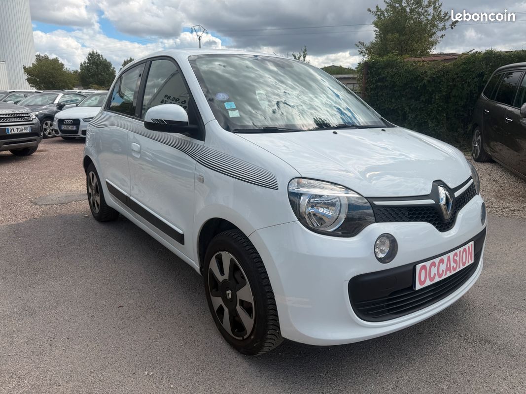 Renault Twingo III 1.0 SCE 70 Ch ESSENCE (image 2)