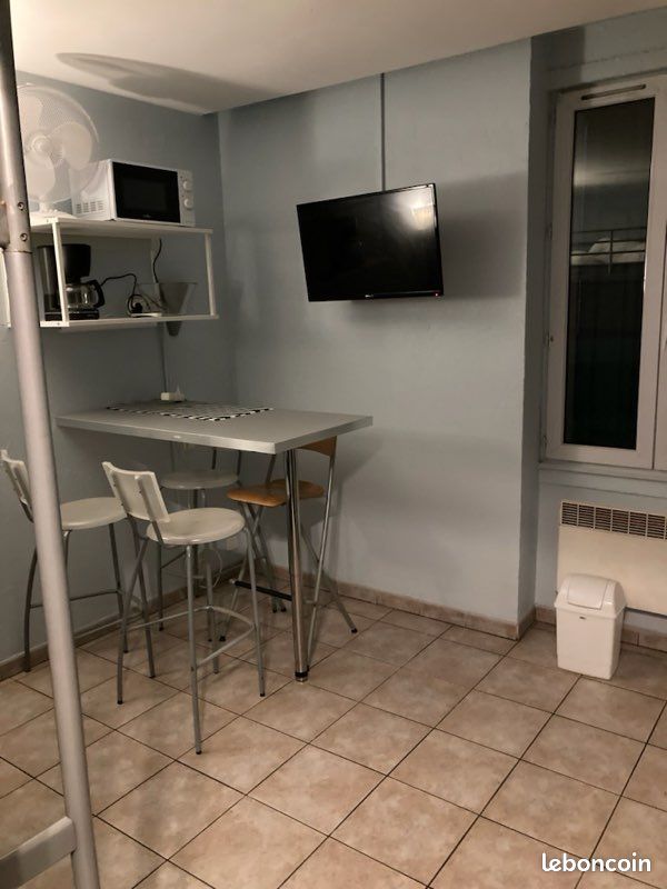 Appartement 1 pièce 15 m² · à Le Pradet · 15 m² · 395 €/mois