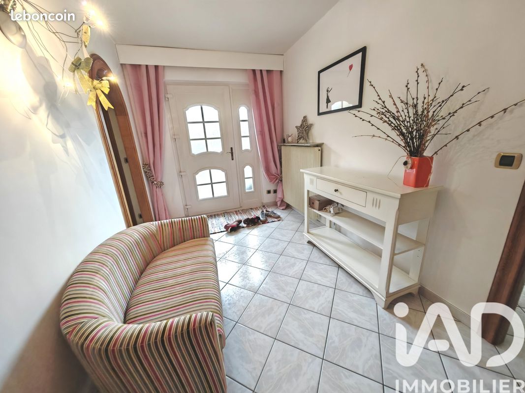 Maison 8 pièces 224 m² · à Villers-le-Lac · 224 m² · 595 000 €