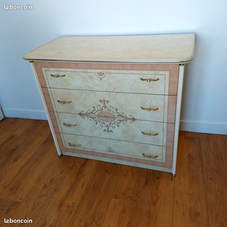 Chambre (lit, commode et 2 tables de chevet) (image 2)