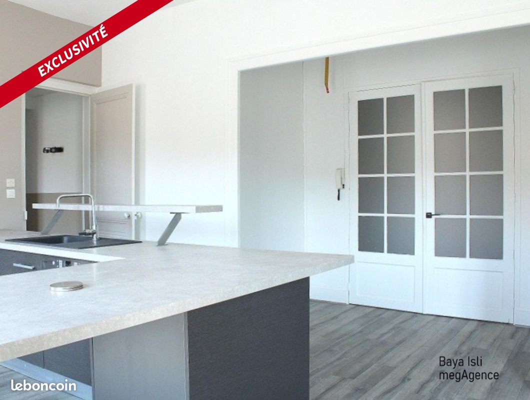 Appartement 5 pièces 135 m² · à Le Chambon-Feugerolles · 135 m² · 135 000 €