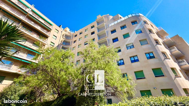 Appartement 3 pièces 82 m² — 12