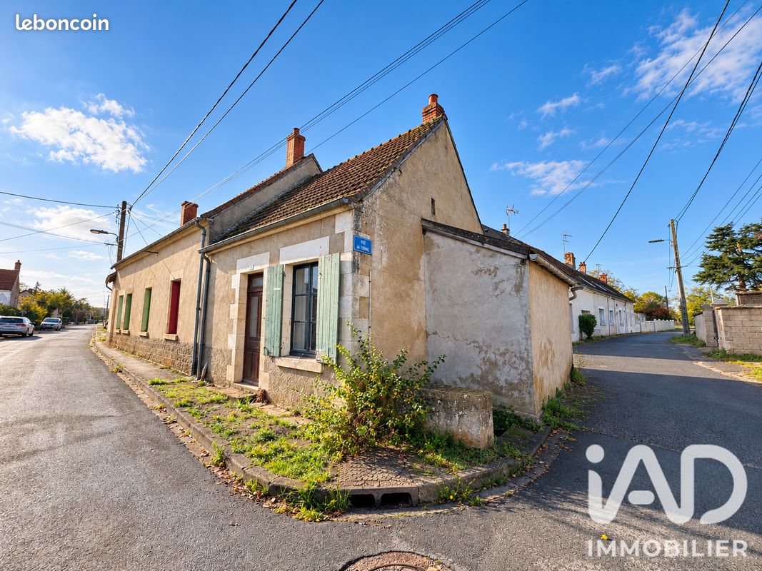 Maison 5 pièces 97 m² · à Varennes-lès-Narcy · 97 m² · 65 000 €