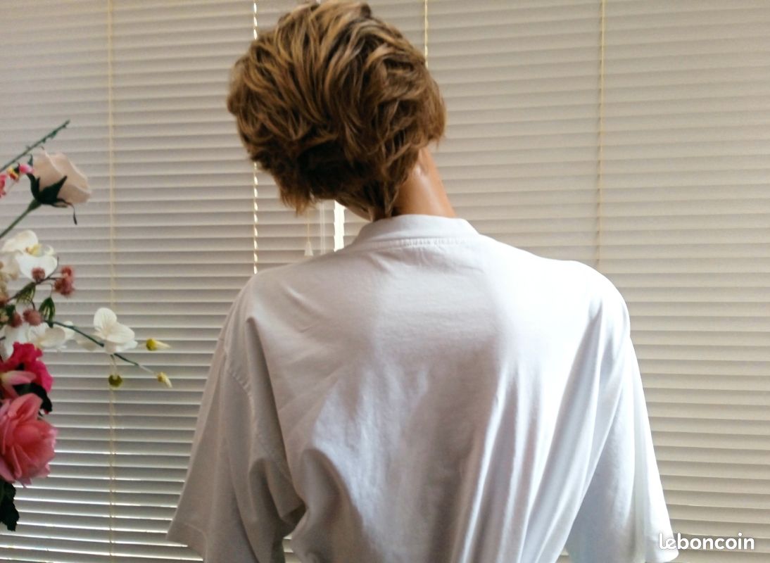 Tee shirt blanc motif cartouche (image 6)