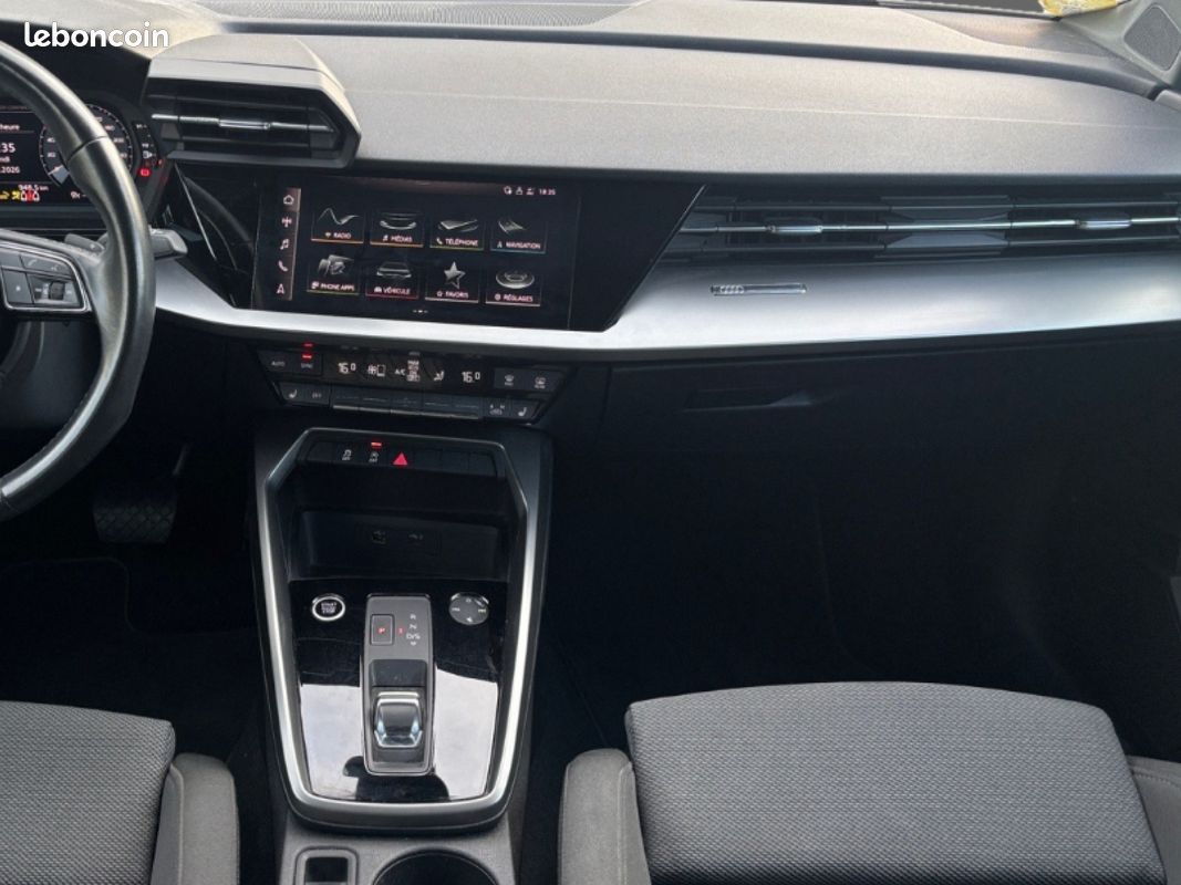 AUDI A3 SPORTBACK 35 TDI 150 S tronic 7 S Line (image 10)
