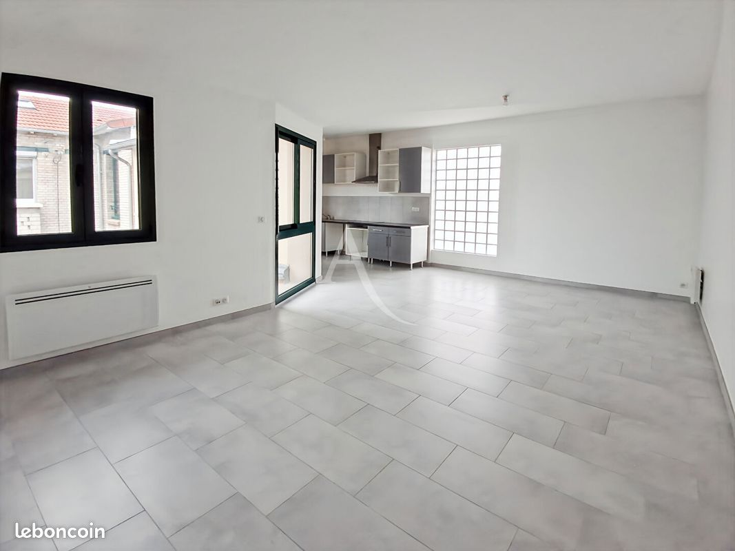 Appartement 4 pièces 84 m² · à Suresnes · 84 m² · 2 200 €