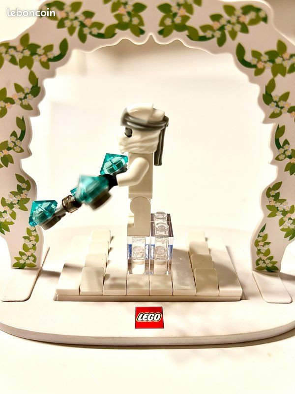LEGO Ninjago - Figurine Zane Legacy - njo557 - Complet (image 3)