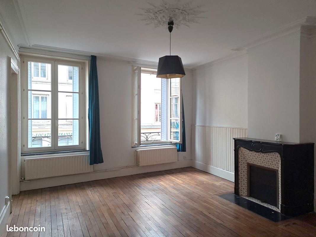 Appartement 4 pièces 92 m² · à Nancy · 92 m² · 785 €