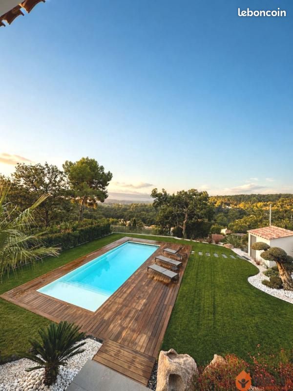 Maison 6 pièces 220 m² · à Éguilles · 220 m² · 2 490 000 €