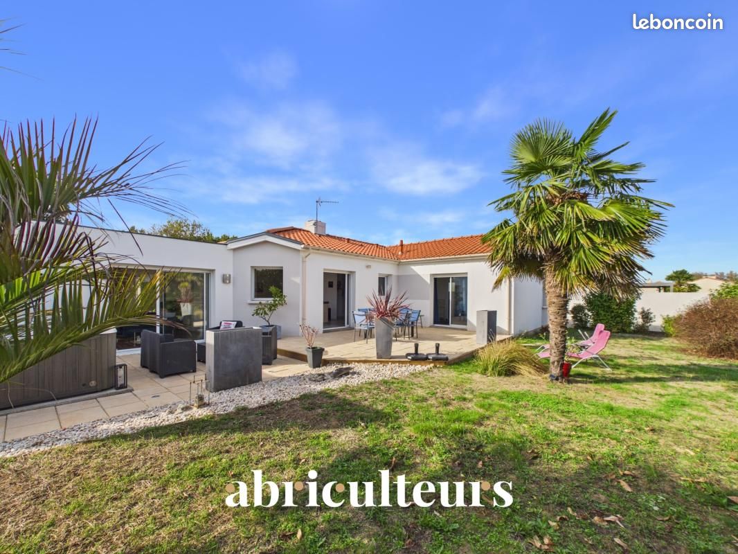 Maison 6 pièces 142 m² · à Sainte-Pazanne · 142 m² · 466 000 €