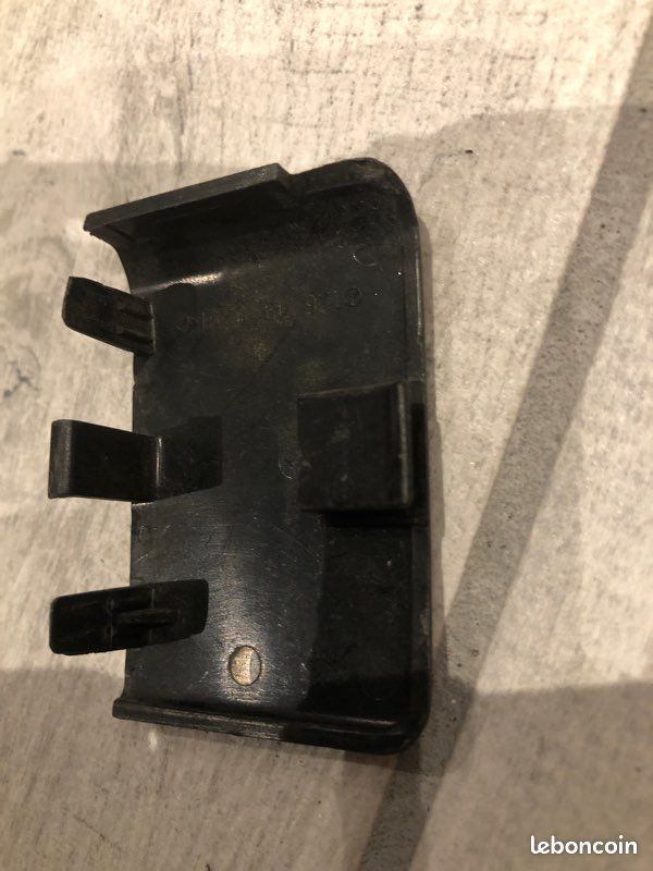 Cache plastique de porte Mercedes W126 (image 3)