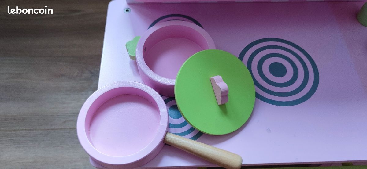 Jouet cuisine en bois avec accessoires (image 3)
